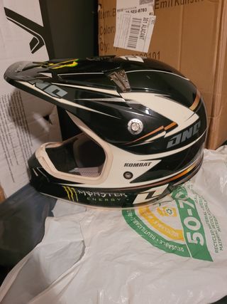 Casco Monster Energy Motocross M