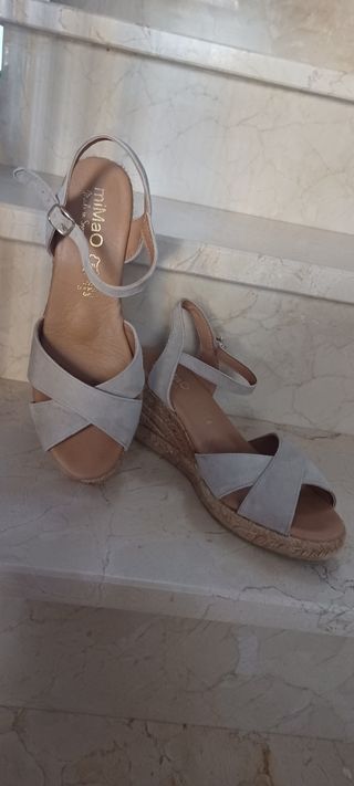 Sandalias cuña esparto beige