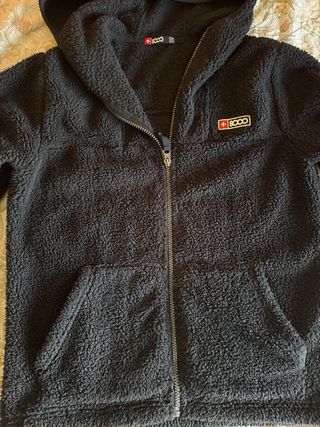 Forro polar 8000 negro con capucha talla XS