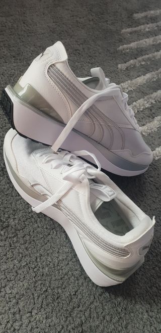 Zapatillas Puma blancas mujer