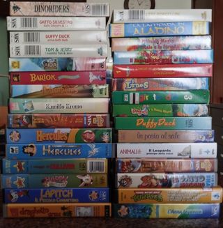 Lotto 60+ VHS cartoni animati 
