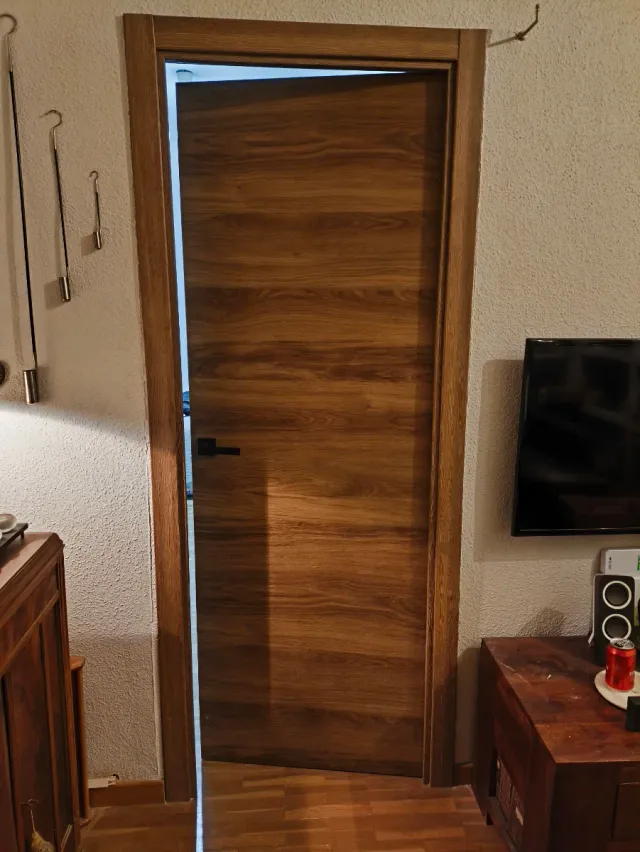 Montaje de puertas block, limpio y económico