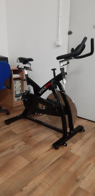 Bicicleta spinning Vixxon de reestreno.