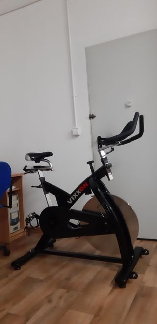 Bicicleta spinning Vixxon de reestreno.