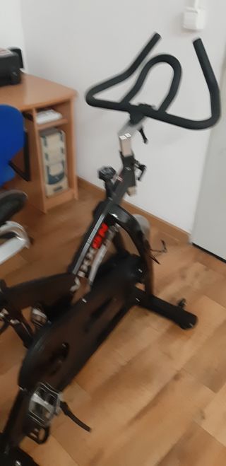 Bicicleta spinning Vixxon de reestreno.