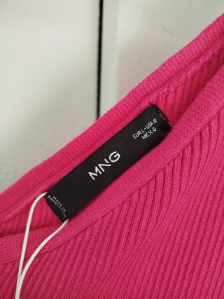 Vestido midi asimétrico fucsia