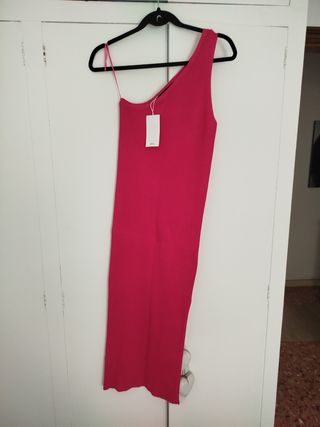 Vestido midi asimétrico fucsia