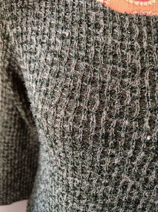 Jersey verde efecto tweed con un toque de brillo