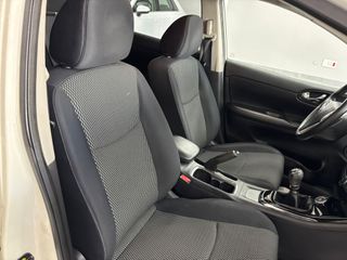 Nissan Pulsar 2015