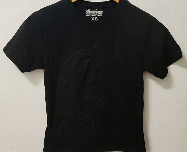 Camiseta negra Marvel mujer Talla XS