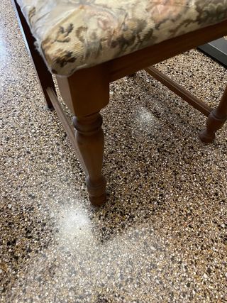 Tavolo legno estensibile + 4 sedie