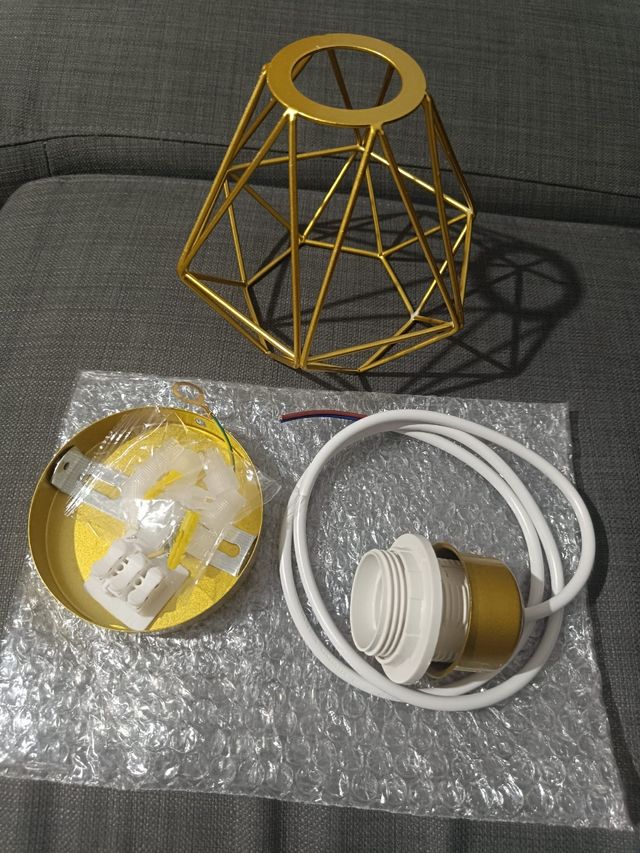 Lampara diamante dorada metal