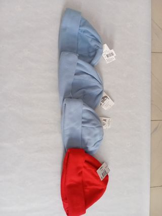 4 cappelli in microfibra XS