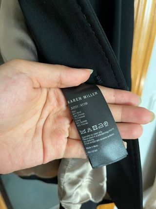 Americana Karen Millen negra