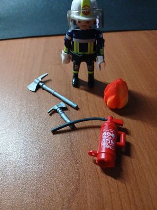 Playmobil Bombero con accesorios