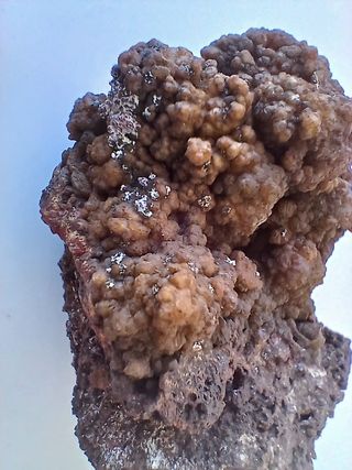 Mimetita mineral
