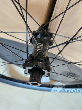 [nueva] Rueda trasera DT Swiss EX 1700 Enduro