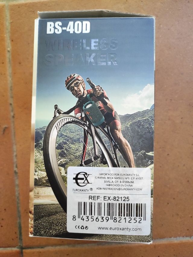 Altavoz inalámbrico BS-40D verde