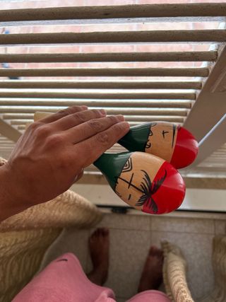 Maracas de madera pintadas a mano