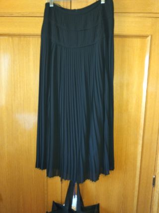 Falda plisada Massimo Dutti negra