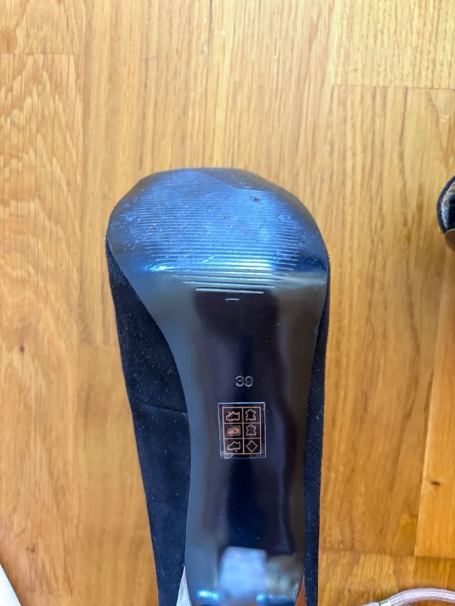 Zapatos abotinados negros abierto edición limitada