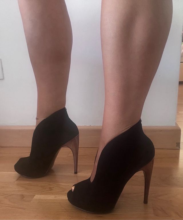 Zapatos abotinados negros abierto edición limitada