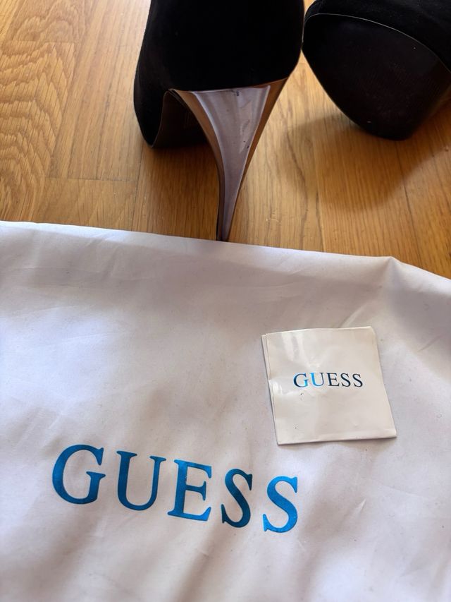 Zapatos abotinados negros abierto edición limitada