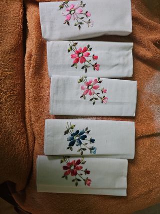 Pañuelos bordados antiguos (5)