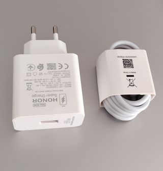 Ricarica rapida del caricabatterie HONOR HUAWEI SuperCharge da 66 W