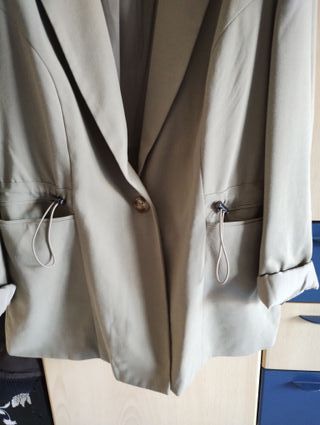Giacca beige elegante
