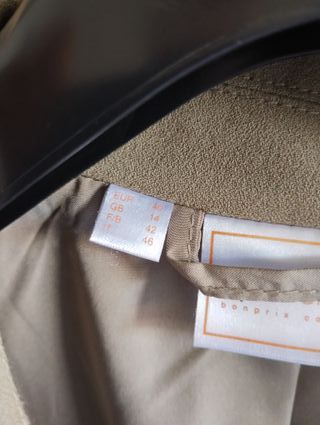 Giacca beige elegante