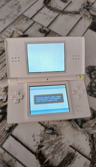 Nintendo DS Lite + 42 Juegos