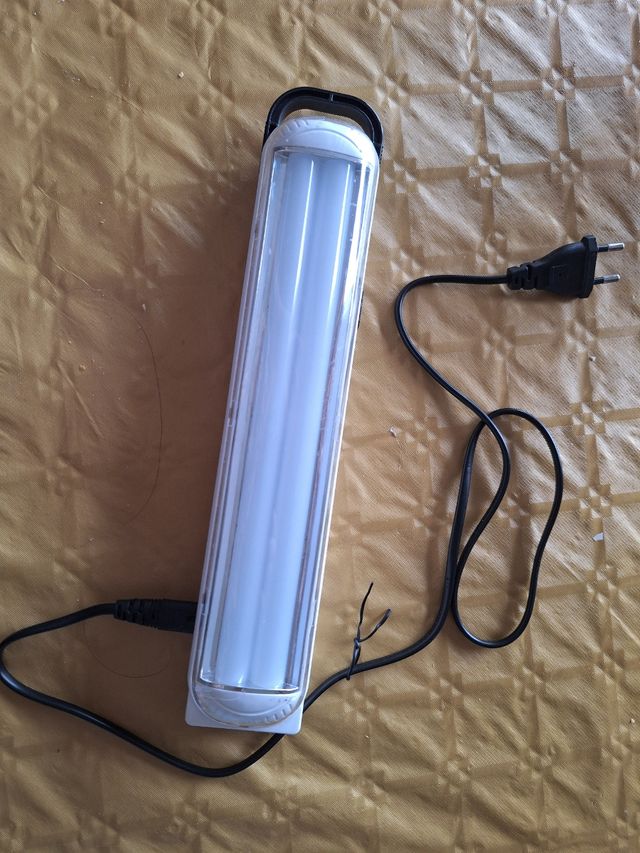 Lampara Portátil LED Blanca