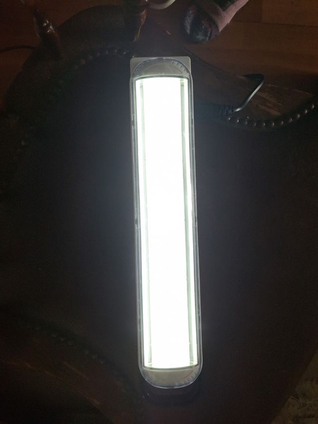 Lampara Portátil LED Blanca