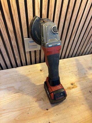 Amoladora angular Milwaukee