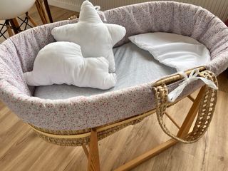 Moisés bebé y cobertor REGALO: almohadas y sábanas