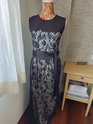 Vestido negro encaje fiesta