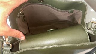 Bolso Adolfo Domínguez verde oliva