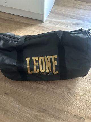 Mochila Leone 1947 - Negra y dorada