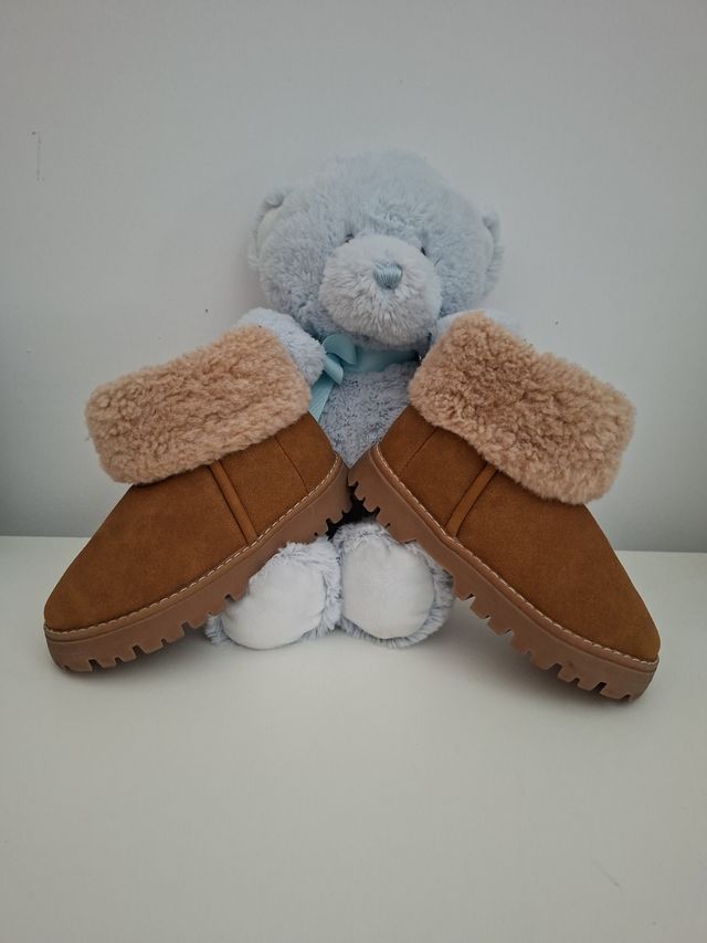 Botas de pelo Zara 25