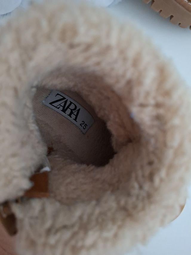 Botas de pelo Zara 25