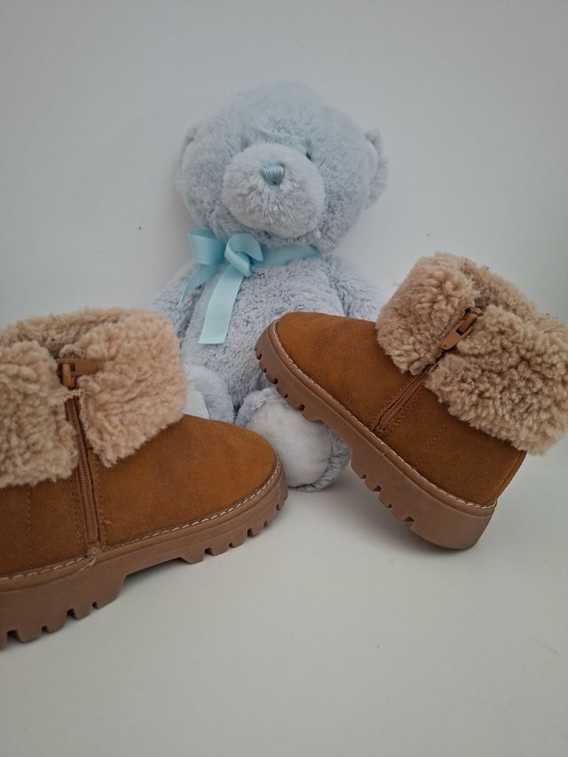 Botas de pelo Zara 25