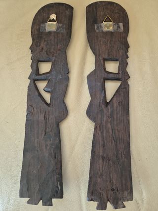 2 Figuras talladas en ébano