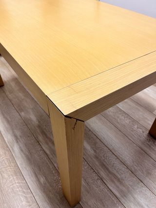 Mesa comedor madera clara