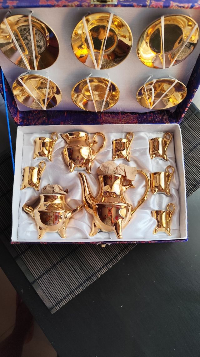 Juego café dorado miniatura