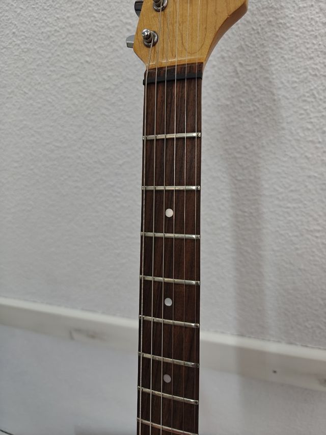 Guitarra eléctrica Encore Stratocaster roja