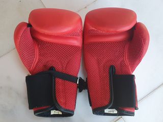 Saco de boxeo Outshock con base
