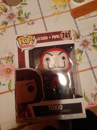 Riproduzione personaggio la casa di carta tokyo