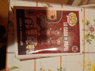 Riproduzione personaggio la casa di carta tokyo