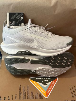 Zapatillas Nike Trail 5 GTX 40.5 Gris/Blanco